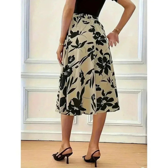 Floral Midi Skirt Size 12 - Picture 2 of 4